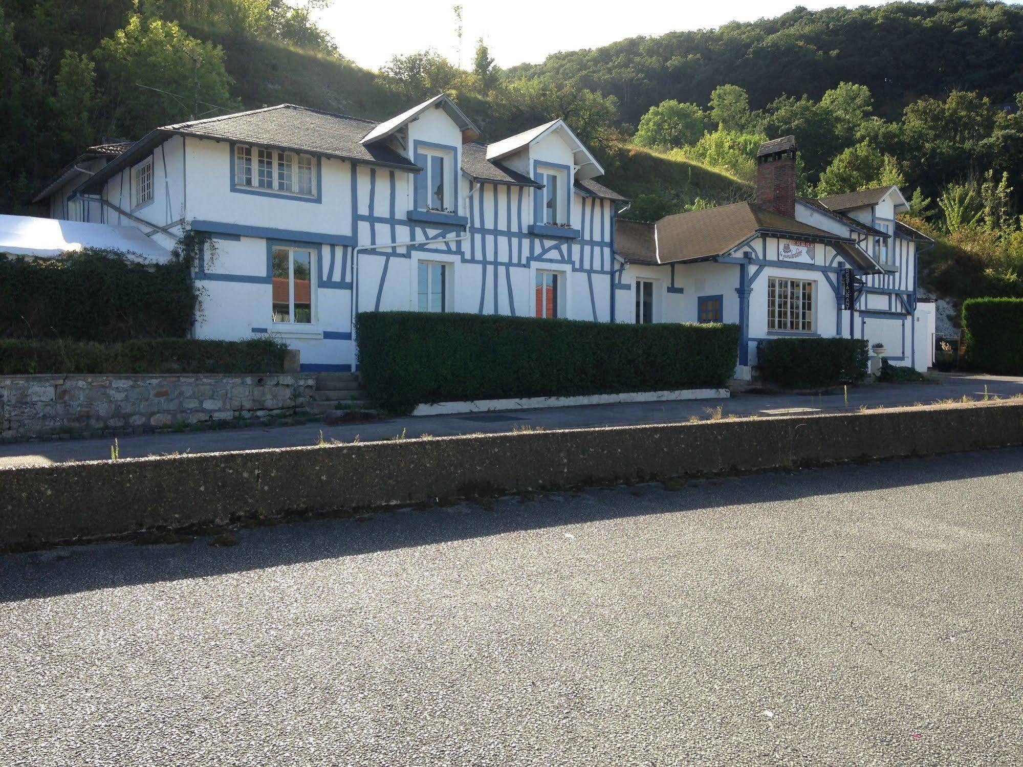 弗农La Gueulardiere住宿加早餐旅馆 外观 照片